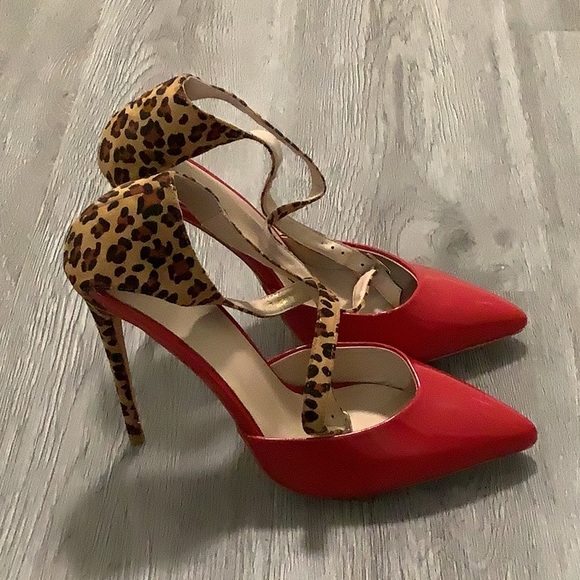 Leopard Suede Pointed Heels - Picture 6 of 10